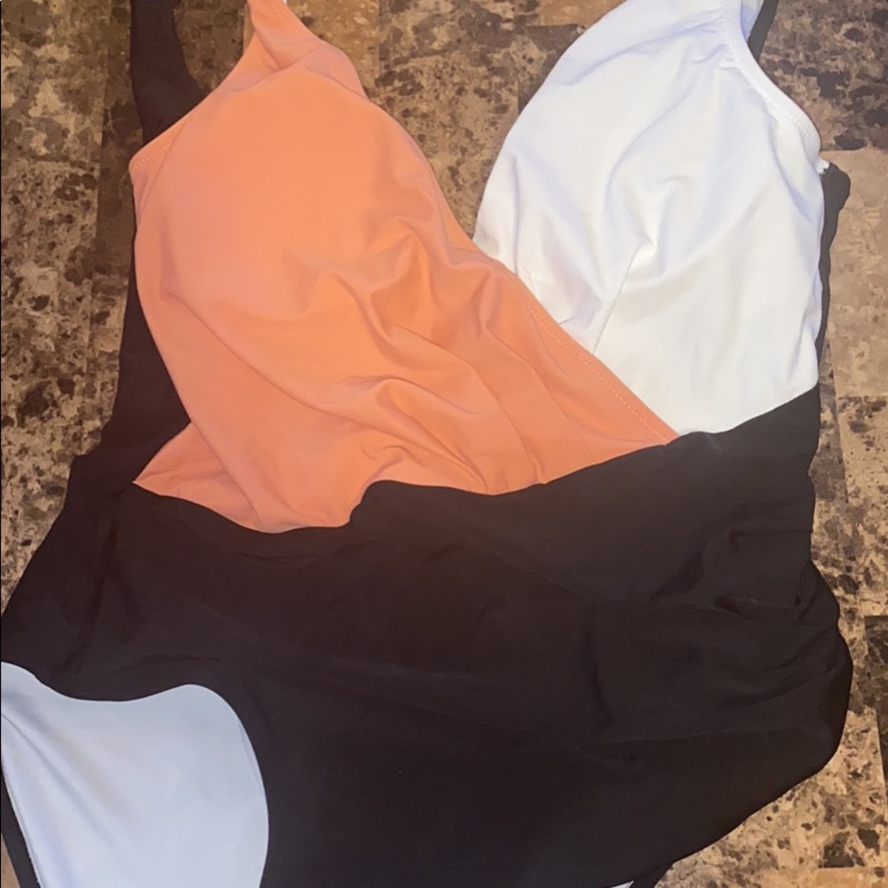 Women’s CUPSHE bathing suit